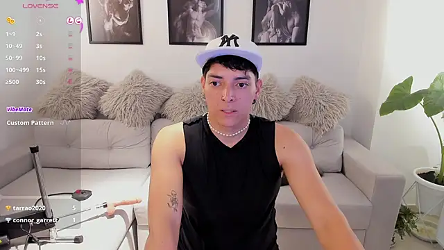  JacobMiller   online show from 02/10/25, 11:45