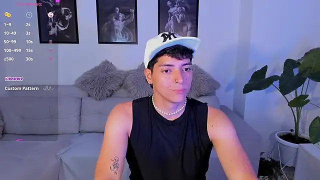  JacobMiller   online show from 02/18/25, 04:37