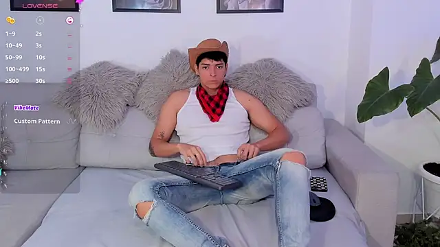  JacobMiller   online show from 02/27/25, 08:53