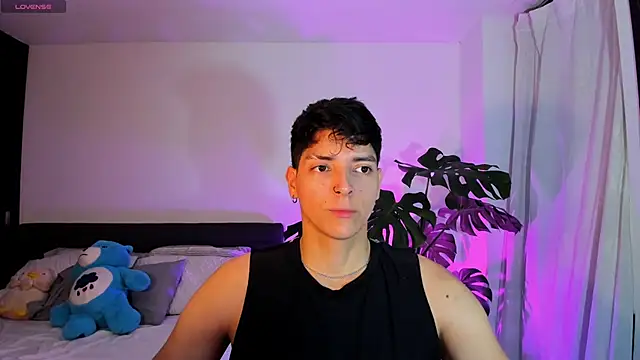  JacobMiller   online show from 09/17/25, 10:01