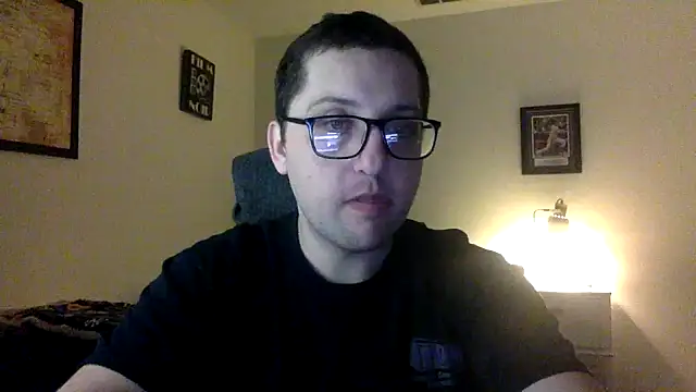 Snapshot of Milflover96 chatting on 03/18/25, 01:35 Milflover96 online show from 03/18/25, 01:35