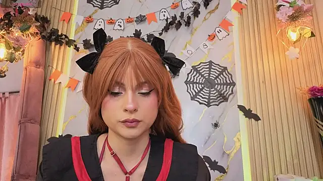 LissaDupont online show from 10/28/25, 05:23