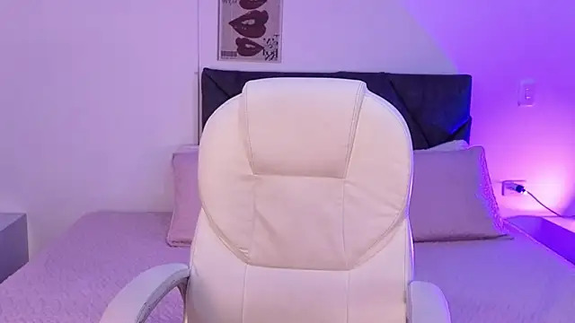 sara sharma  online show from 09/20/25, 12:32