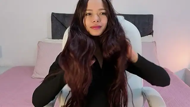 sara sharma  online show from 10/10/25, 04:57