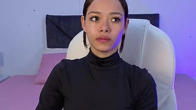 sara sharma  online show from 11/13/25, 04:22