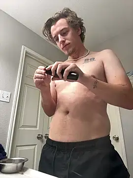 Snapshot of theycallmes3x chatting on 02/11/25, 03:18 theycallmes3x online show from 02/11/25, 03:18