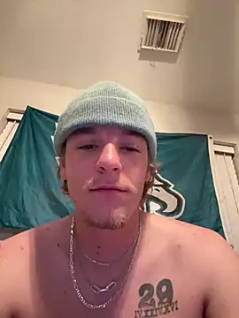 Snapshot of theycallmes3x chatting on 03/23/25, 08:04 theycallmes3x online show from 03/23/25, 08:04