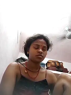 Snapshot of Hot_couple493 chatting on 05/27/26, 08:38 Hot couple493 online show from 05/27/26, 08:38