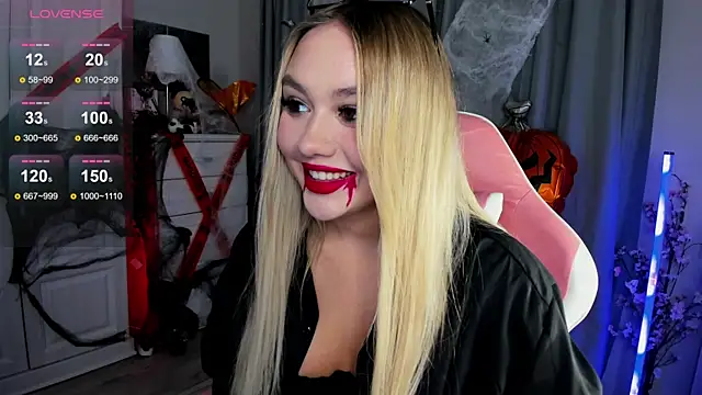 Snapshot of _Loneve__ chatting on 10/31/25, 02:46  Loneve   online show from 10/31/25, 02:46