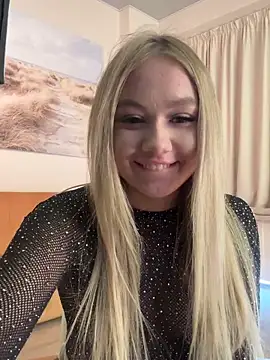 Snapshot of _Loneve__ chatting on 02/20/25, 02:29  Loneve   online show from 02/20/25, 02:29