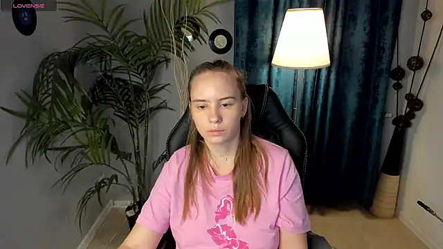 Lika 0ne online show from 11/11/25, 10:10