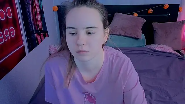 Lika 0ne online show from 11/28/25, 10:15