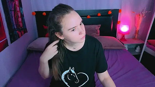 Lika 0ne online show from 11/07/25, 09:58