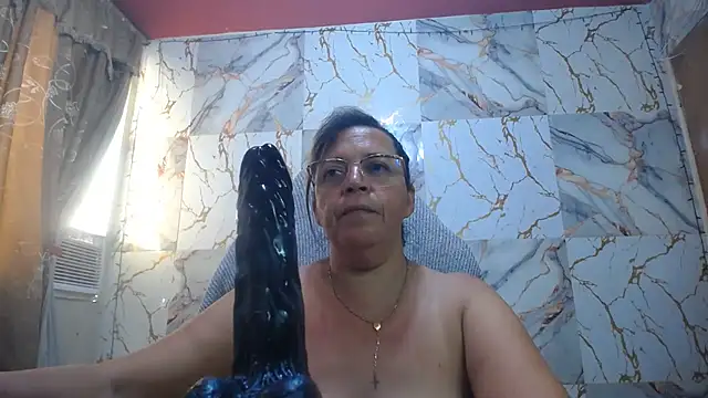Snapshot of alina_maturehot chatting on 06/25/26, 07:41 alina maturehot online show from 06/25/26, 07:41