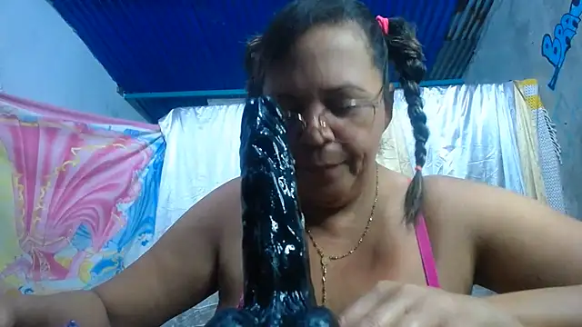 Snapshot of alina_maturehot chatting on 07/04/26, 08:46 alina maturehot online show from 07/04/26, 08:46