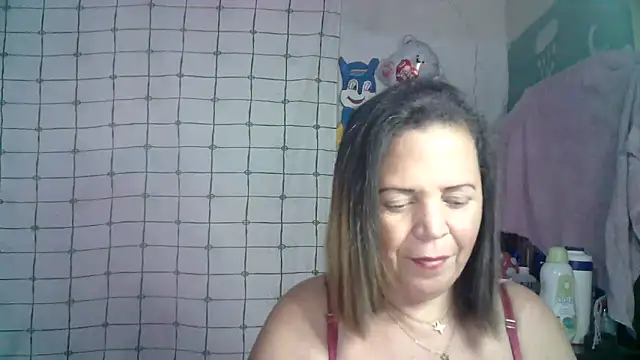 Snapshot of alina_maturehot chatting on 03/21/25, 10:50 alina maturehot online show from 03/21/25, 10:50