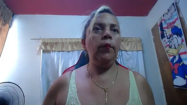 Snapshot of alina_maturehot chatting on 09/11/25, 08:20 alina maturehot online show from 09/11/25, 08:20