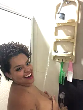 Anitta bell online show from 10/03/25, 11:17