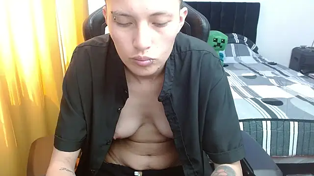 Snapshot of duo_peludoo chatting on 03/04/26, 03:42 duo peludoo online show from 03/04/26, 03:42