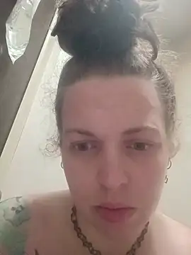 favoritestepsis online show from 10/31/25, 03:08