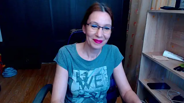 Snapshot of hannaha chatting on 02/24/26, 07:48 hannaha online show from 02/24/26, 07:48