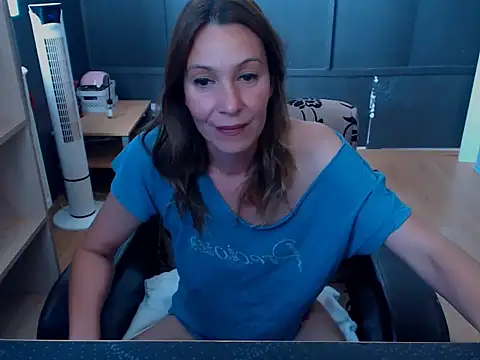 hannaha online show from 06/04/26, 11:48