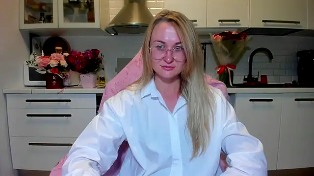 Snapshot of your_Goddess_Eva chatting on 09/30/25, 08:26 your Goddess Eva online show from 09/30/25, 08:26