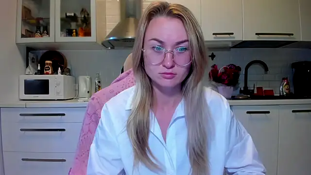 Snapshot of your_Goddess_Eva chatting on 10/02/25, 05:55 your Goddess Eva online show from 10/02/25, 05:55