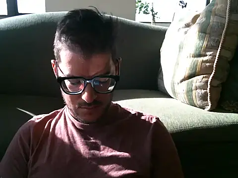 quitomanec online show from 07/11/26, 01:11