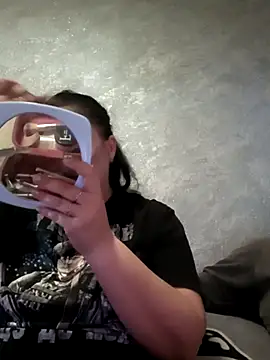 Greta Tamar online show from 11/14/25, 05:44