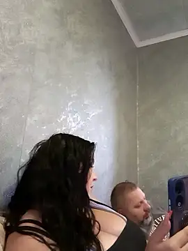 Greta Tamar online show from 10/23/25, 06:12