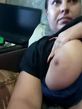 Greta Tamar online show from 10/13/25, 05:25