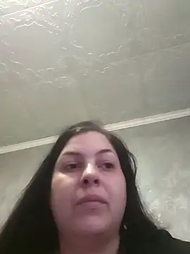 Greta Tamar online show from 12/17/25, 05:45