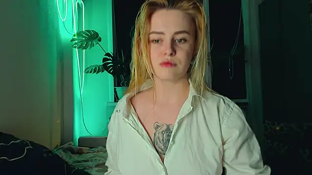 Snapshot of Alexa_Pirs chatting on 03/04/25, 09:54 Alexa Pirs online show from 03/04/25, 09:54