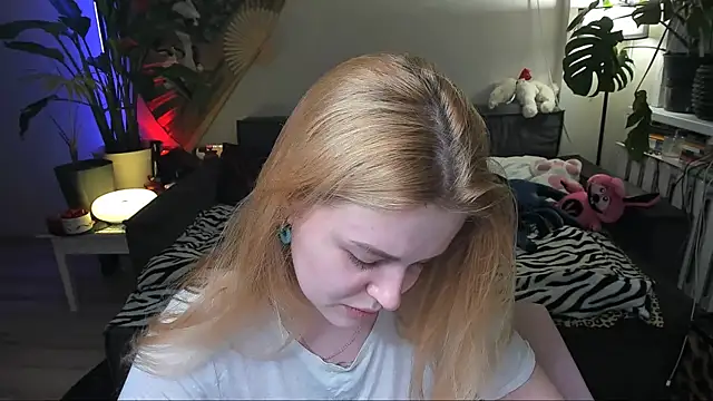 Alexa Pirs online show from 03/29/26, 06:20