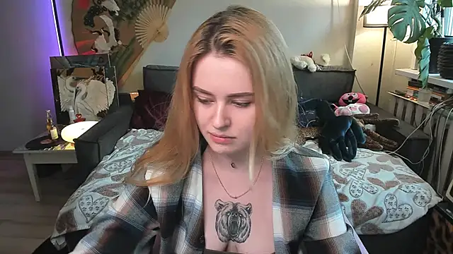Snapshot of Alexa_Pirs chatting on 05/01/26, 02:44 Alexa Pirs online show from 05/01/26, 02:44