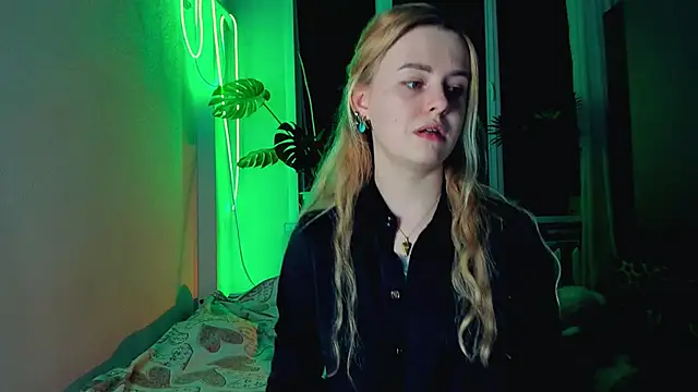 Snapshot of Alexa_Pirs chatting on 03/14/25, 07:34 Alexa Pirs online show from 03/14/25, 07:34