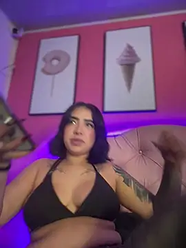 Snapshot of Scarlett-LS chatting on 11/09/25, 02:04 Scarlett-LS online show from 11/09/25, 02:04