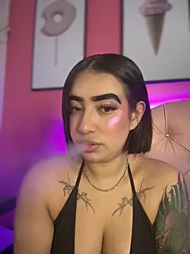 Snapshot of Scarlett-LS chatting on 11/27/25, 02:23 Scarlett-LS online show from 11/27/25, 02:23