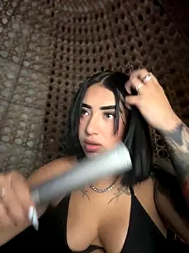 Scarlett-LS online show from 10/01/25, 02:06