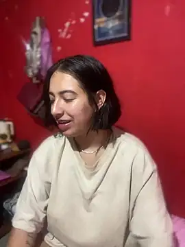 Snapshot of Scarlett-LS chatting on 12/14/25, 10:37 Scarlett-LS online show from 12/14/25, 10:37