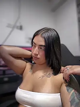 Snapshot of Scarlett-LS chatting on 11/06/25, 03:21 Scarlett-LS online show from 11/06/25, 03:21