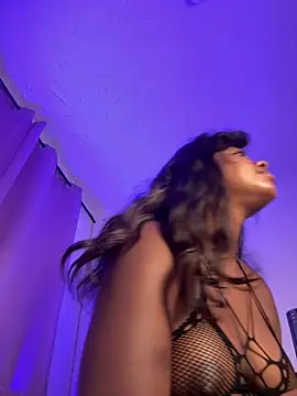 Daphnewalker   online show from 05/16/26, 12:04