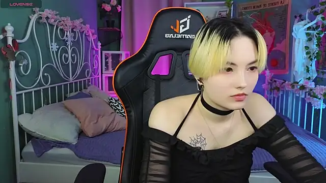 Akemi Sora  online show from 03/01/25, 03:38