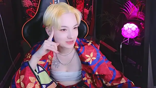 Akemi Sora  online show from 03/08/25, 04:28