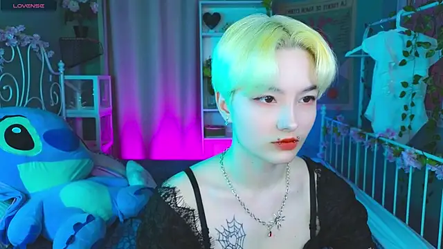 Akemi Sora  online show from 03/20/25, 03:25