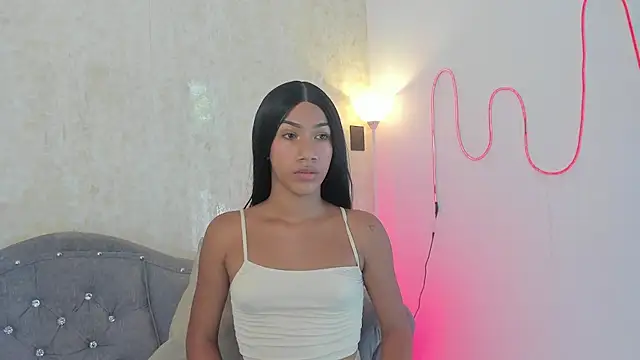 AntoniSantoss online show from 10/31/25, 07:54