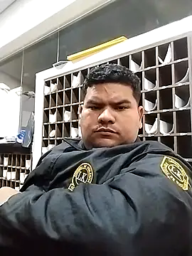 Snapshot of oscarshow24 chatting on 02/27/25, 05:40 oscarshow24 online show from 02/27/25, 05:40