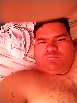 Snapshot of oscarshow24 chatting on 03/04/25, 04:41 oscarshow24 online show from 03/04/25, 04:41