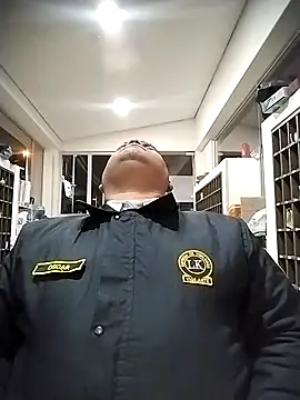 Snapshot of oscarshow24 chatting on 11/07/25, 08:08 oscarshow24 online show from 11/07/25, 08:08